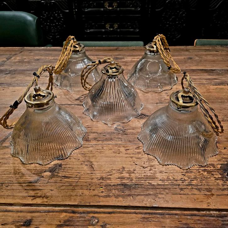 Vintage Holophane glazen hanglampen. Prijs/stuk., Antiek en Kunst, Antiek | Verlichting, Ophalen of Verzenden