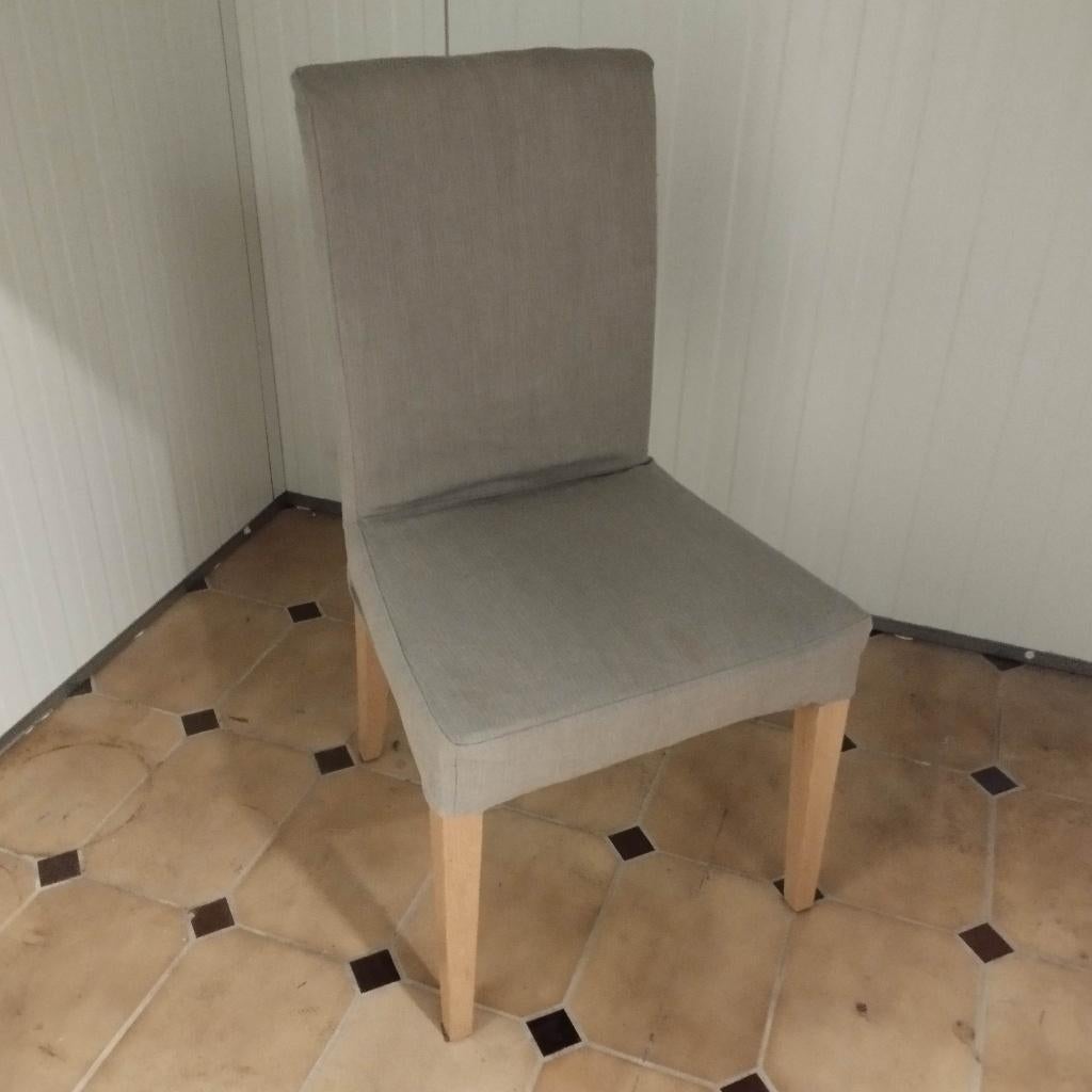 SOLDEN 4 ikea stoelen hendrikstal wit EN bruin, Huis en Inrichting, Stoelen, Zo goed als nieuw, Vier, Hout, Bruin, Ophalen