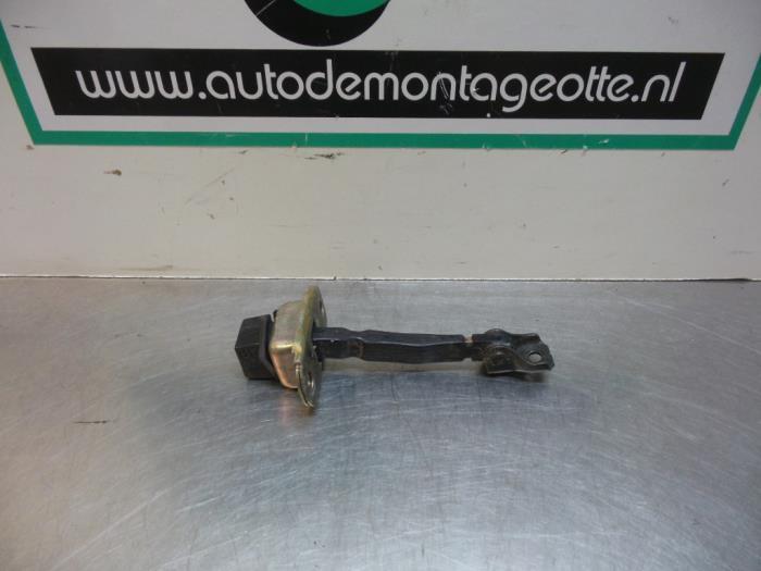 Butée 4portes avant droite d'un Mitsubishi Space Wagon (Spa, Autos : Pièces & Accessoires, Carrosserie & Tôlerie, Mitsubishi, Utilisé