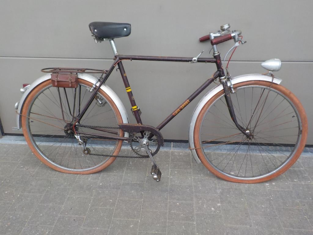 Antieke herenfiets, Ophalen