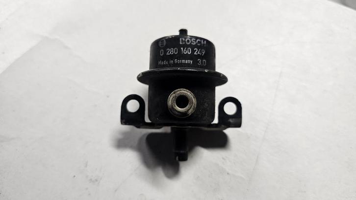 Brandstof druk regelaar 3.0 bar BMW 3 / 5 / 6 / 7 serie E30, Auto-onderdelen, Brandstofsystemen, Gebruikt, Herkomst onderdeel bekend