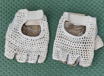 Fietshandschoenen beschikbaar voor biedingen