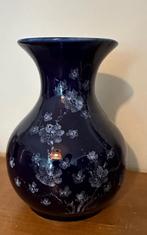 Beau vase bleu