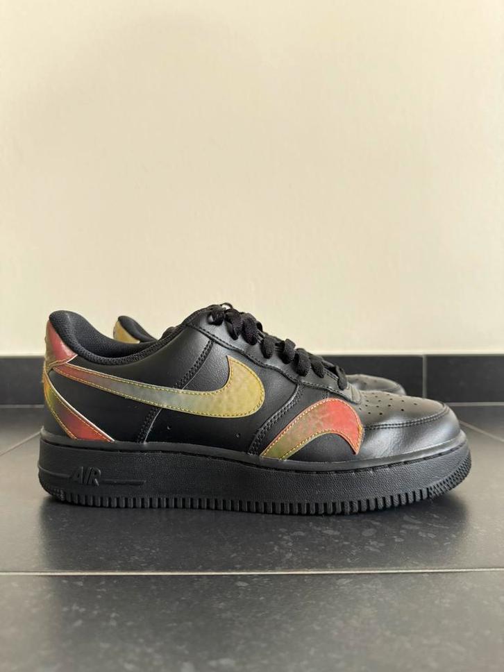 Nike Aire Force 1 ‘07 LV8, Kleding | Heren, Schoenen, Zo goed als nieuw, Sneakers, Zwart, Verzenden