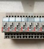 Relais en Teleruptors op / voor 250V - 20A, Enlèvement, Utilisé