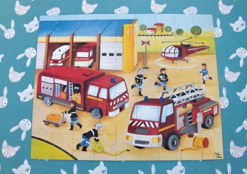 Puzzel Janod brandweerwagen 54 stukjes, Enfants & Bébés, Jouets | Puzzles pour enfants, Utilisé, 4 à 6 ans, Plus de 50 pièces
