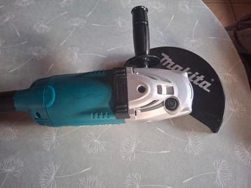 makita GA9020 230mm beschikbaar voor biedingen