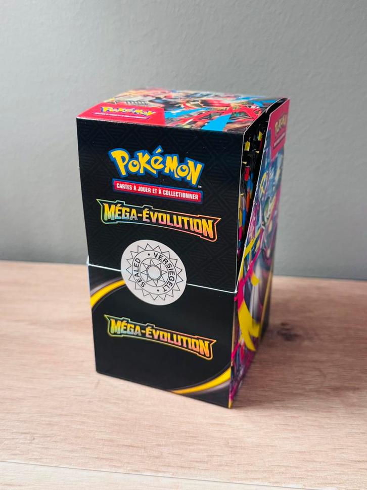 NEUVE - Demi display Méga Évolution ME01, Hobby en Vrije tijd, Verzamelkaartspellen | Pokémon, Nieuw, Boosterbox, Ophalen of Verzenden
