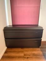 Commode noire, Enlèvement, Comme neuf