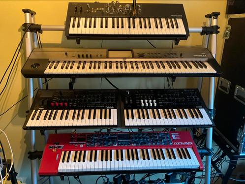 Uitverkoop Synthesizer studio prijsdaling, Muziek en Instrumenten, Synthesizers, Zo goed als nieuw, Korg, Ophalen of Verzenden