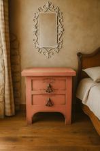 Scandinavian pink nachtkastje, Huis en Inrichting, Ophalen, Zo goed als nieuw