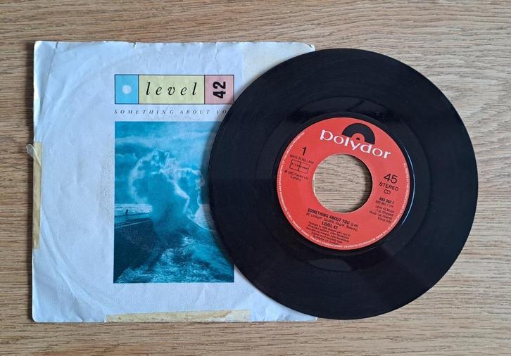Level 42 - Something About You, Cd's en Dvd's, Vinyl Singles, Gebruikt, Single, Pop, 7 inch, Ophalen of Verzenden