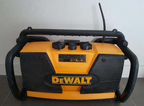 Radio de chantier DeWalt DW911, radio de chantier et chargeu, TV, Hi-fi & Vidéo, Radios, Utilisé, Radio, Enlèvement ou Envoi