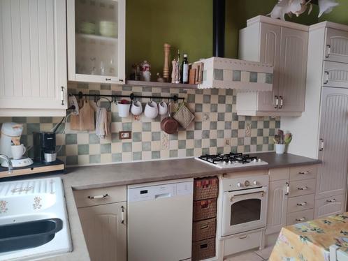 Keuken met werkende toestellen - mag gratis weg, Huis en Inrichting, Keuken | Complete keukens, Gebruikt, Ophalen