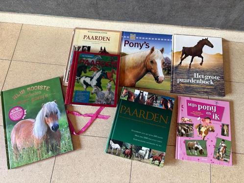 Boeken paarden, Boeken, Dieren en Huisdieren, Zo goed als nieuw, Paarden of Pony's, Ophalen