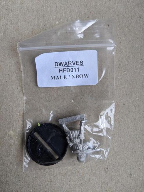 Hasslefree miniatures – HFD011 Male Dwarf with crossbow 28mm, Hobby en Vrije tijd, Wargaming, Nieuw, Overige soorten, Figuurtje(s)