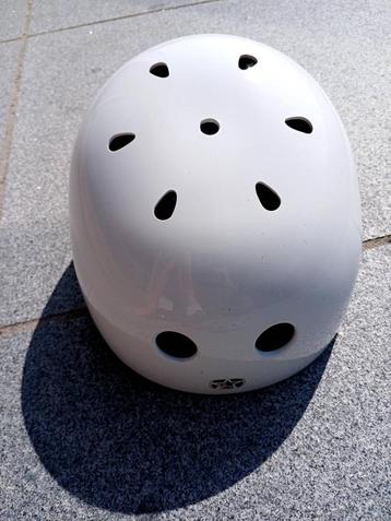 Casque ski nautique et wakeboard marque Jobe beschikbaar voor biedingen