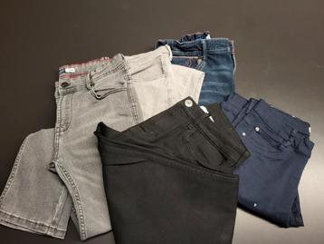 Diverse nieuwe slim fit jeans 152 beschikbaar voor biedingen