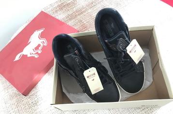 Schoenen Mustang maat 42 beschikbaar voor biedingen
