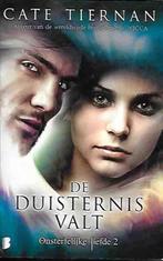 de duisternis valt, Ophalen of Verzenden, Nieuw, Cate tiernan