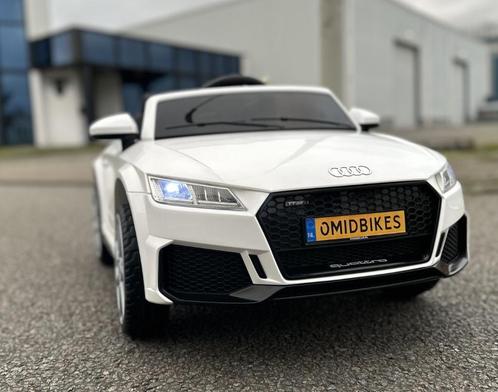 Audi TT'Rs 12v zwart afstands. / AUX/USB Leder zitje / EVA, Kinderen en Baby's, Speelgoed | Buiten | Voertuigen en Loopfietsen