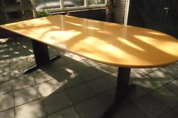 Tafel  voor eetkamer of kantoor beschikbaar voor biedingen