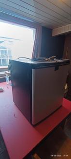 Kleine koelkast, Elektronische apparatuur, Koelkasten en IJskasten, Ophalen, Zo goed als nieuw