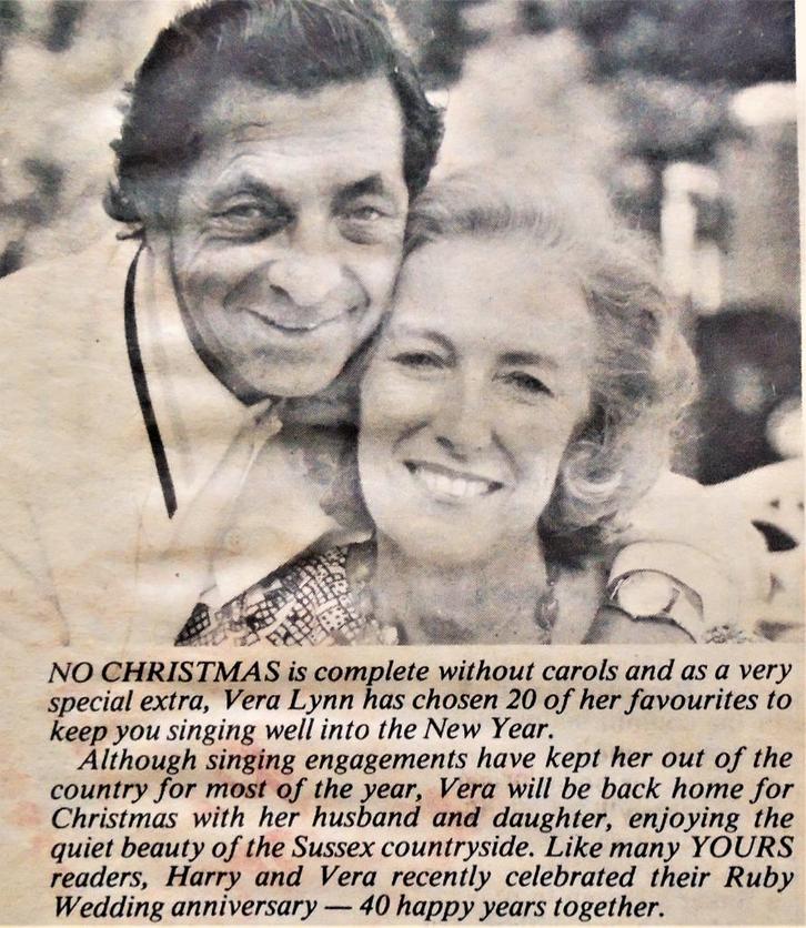 Vera Lynn (1917-2020) - Vera's Top Twenty Carols - 1982, Boeken, Tijdschriften en Kranten, Gelezen, Krant, Ophalen of Verzenden