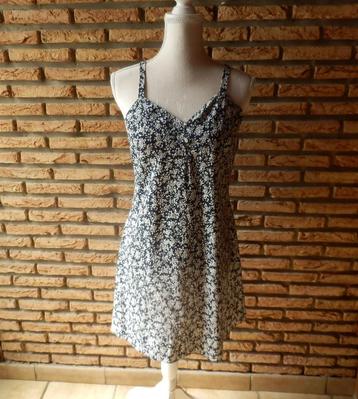(74)- robe femme t.38 bleu blanc - hunkemoller - beschikbaar voor biedingen