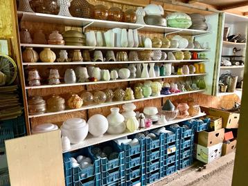 Div vintage Lampen en Lampenkapjes grote voorraad 750 stuks beschikbaar voor biedingen