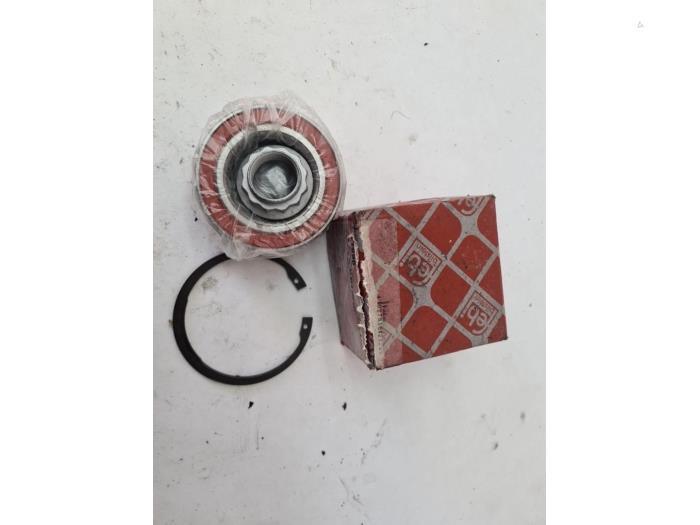 Wiellager achter van een BMW 3-Serie, Auto-onderdelen, Ophanging en Onderstel, BMW, Nieuw, 12 maanden garantie