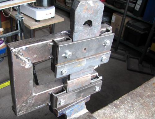 Guillontine voor de smidse, Doe-het-zelf en Bouw, Gereedschap | Handgereedschap, Zo goed als nieuw, Ophalen