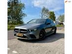 Mercedes-Benz A 250 Premium Plus Edition 1 AMG, Auto's, Gebruikt, 4 cilinders, Alcantara, 5 zetels
