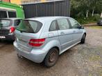 Mercedes B Klasse  Euro 5  ( ENGINE BROKEN ), Auto's, Mercedes-Benz, Te koop, Zilver of Grijs, Stadsauto, B-Klasse