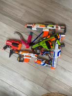 8 geweren, 1 blaaspijp en heel veel kogels van NERF, Ophalen, Gebruikt