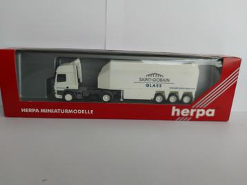 Herpa Saint-Gobain Glass beschikbaar voor biedingen