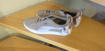 Puma sneakers beschikbaar voor biedingen