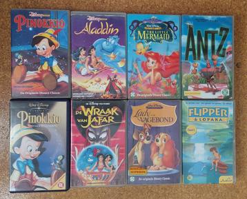 Diverse oude VHS video's beschikbaar voor biedingen