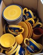 retro servies donkerblauw met zonnebloemen -heel mooi-intact, Ophalen