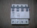 Sokkelautomaat schakelaar Type : C.16 A-400 Volt 3+1 N., Doe-het-zelf en Bouw, Elektriciteit en Kabels, Ophalen of Verzenden, Zo goed als nieuw