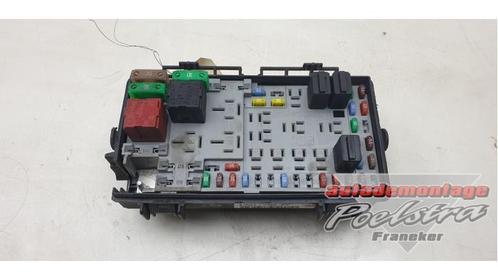 Zekeringkast van een Opel Corsa, Auto-onderdelen, Elektronica en Kabels, Opel, Gebruikt, 3 maanden garantie, Ophalen of Verzenden