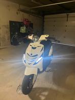 PIAGGIO ZIP 2T-A klasse, Fietsen en Brommers, Ophalen, Klasse A (25 km/u), Zo goed als nieuw, Benzine