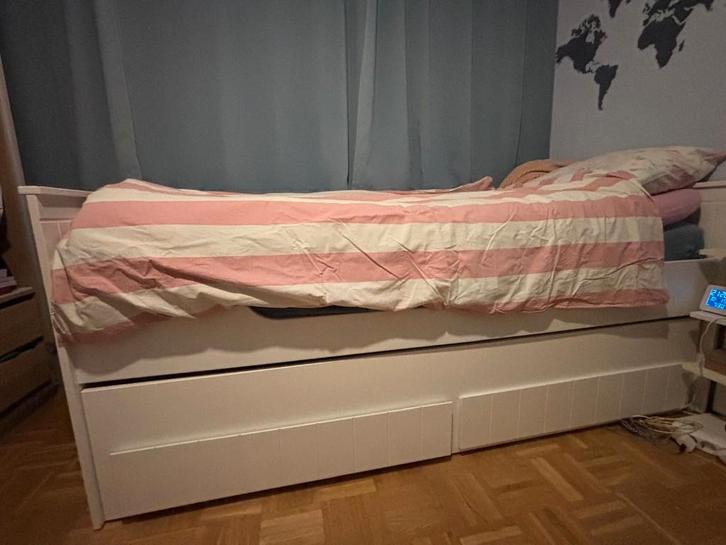 Bedbank Robin merk Emob, Huis en Inrichting, Slaapkamer | Bedden, Zo goed als nieuw, Eenpersoons, 100 cm, 210 cm, Hout, Wit, Verstelbaar