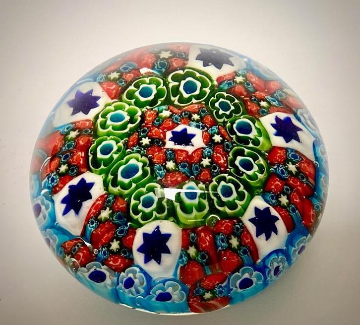 Murano Millefiori oude sulfidebalpapierpers, Antiek en Kunst, Antiek | Glaswerk en Kristal, Ophalen of Verzenden