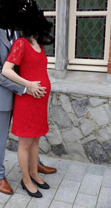 Op maat gemaakt trouwkleed (XS) - 8 mnd zwanger op foto