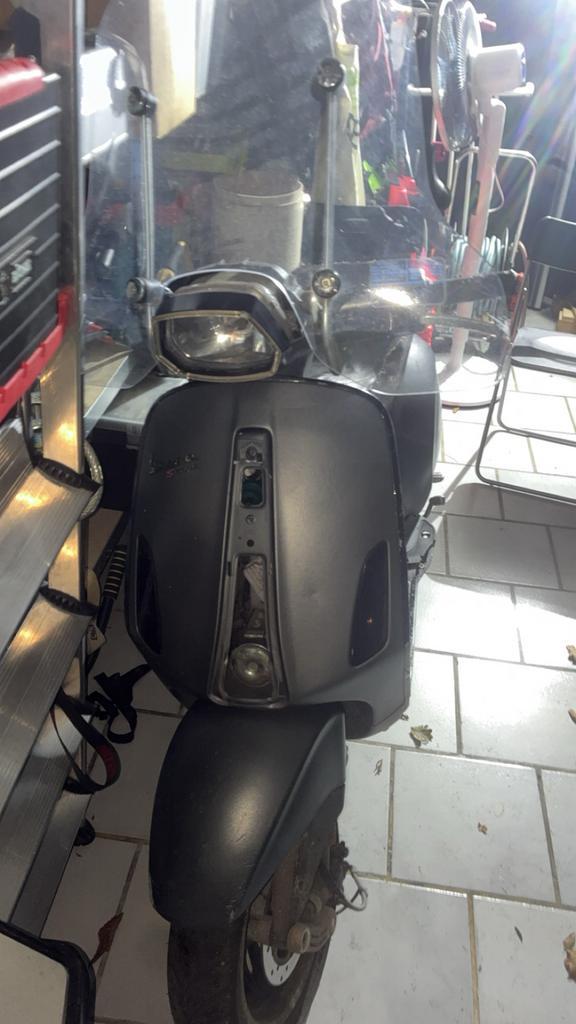 Vespa sprint, Fietsen en Brommers, Scooters | Vespa, Ophalen