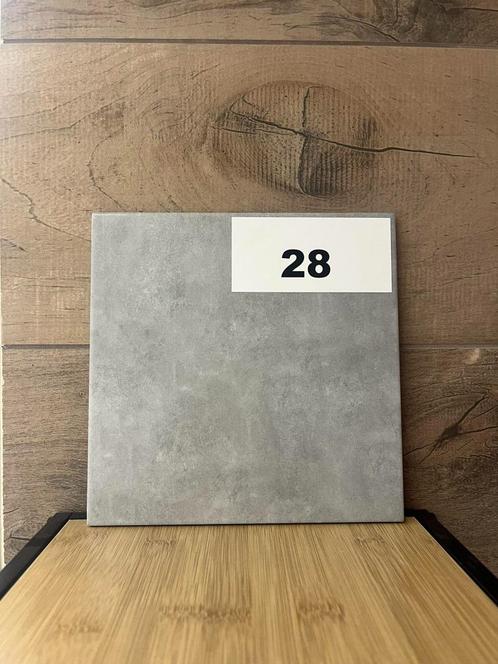 Tegels: lot 28: Decus Base Gris 20x20, Doe-het-zelf en Bouw, Overige Doe-Het-Zelf en Bouw, Nieuw, Ophalen