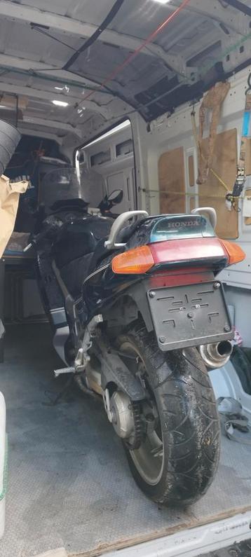Honda vfr750 rc36 bouwjaar 1990-1994 a compleet en onderdele beschikbaar voor biedingen