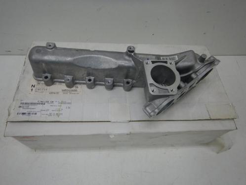 Mitsubishi Fuso Carter Inlaatspruitstuk MK667159, Auto-onderdelen, Motor en Toebehoren, Gebruikt, Ophalen of Verzenden