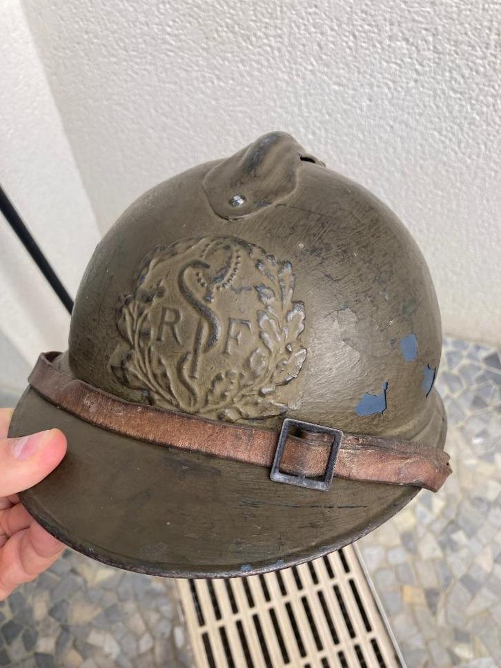 CASQUE ADRIAN SERVICE DE SANTE, Verzamelen, Militaria | Tweede Wereldoorlog, Overige soorten, Ophalen of Verzenden